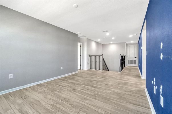 Interior, Recessed Lighting, Wood Texture Flooring