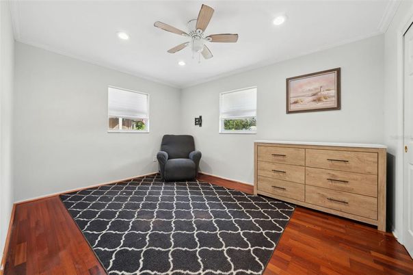 Interior, Recessed Lighting, Wood Texture Flooring