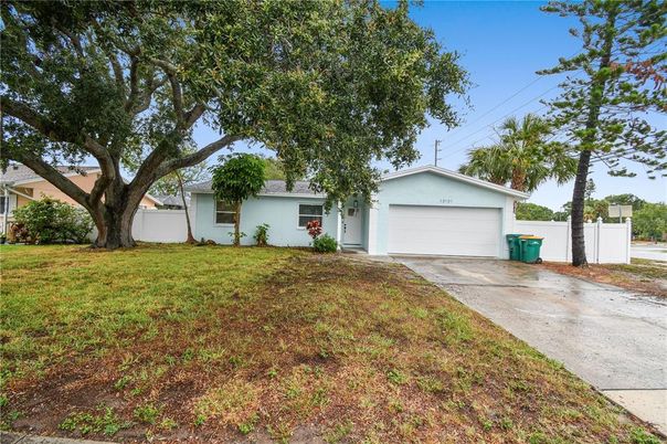 Backyard, Detached Garage, Exterior