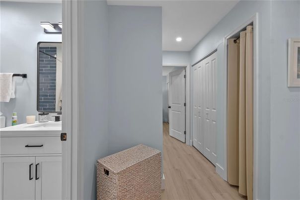 Interior, Recessed Lighting, Wood Texture Flooring