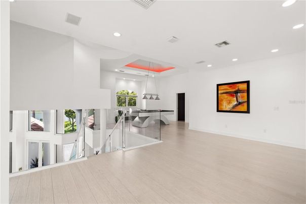 Interior, Recessed Lighting, Wood Texture Flooring