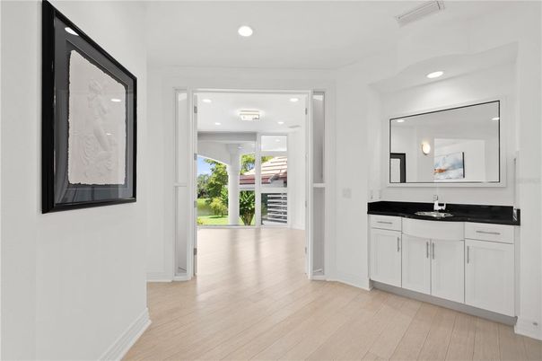 Interior, Recessed Lighting, Wood Texture Flooring