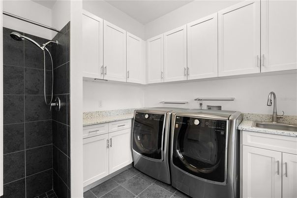 Interior, Washer