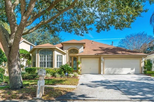 Attached, Exterior, Facade, Ranch