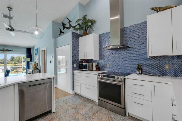 Interior, Kitchen, Pendant Lights, Stainless Steel Appliances
