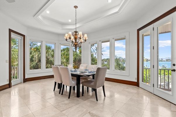 Chandelier, Dining room, Interior, Recessed Lighting, Water