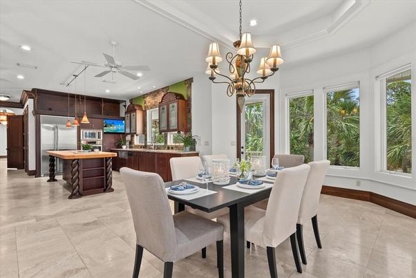 Chandelier, Dining room, Interior, Kitchen, Pendant Lights, Recessed Lighting