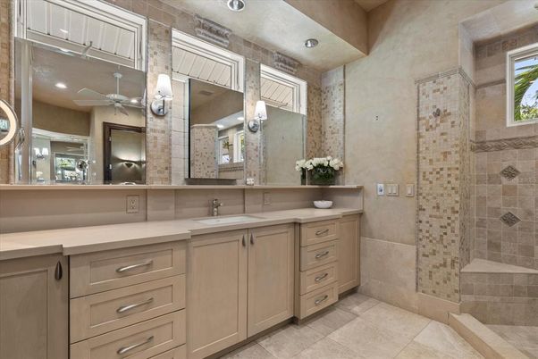 Bathroom, Interior, Recessed Lighting
