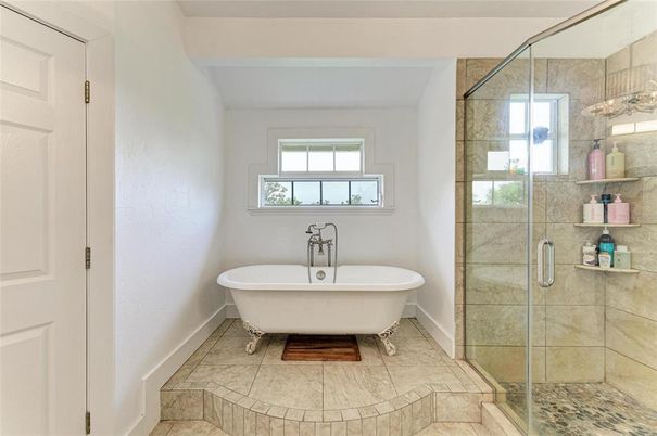 Bathroom, Free Standing Baths, Glass Shower, Interior