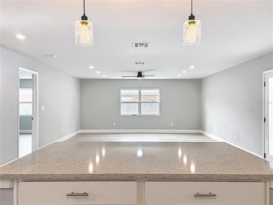 Empty room, Interior, Pendant Lights, Recessed Lighting