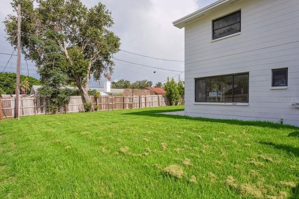 Backyard, Exterior