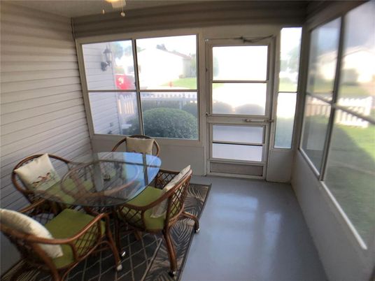 Dining room, Interior