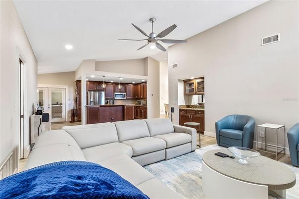 Interior, Kitchen, Living room, Pendant Lights, Recessed Lighting, Stainless Steel Appliances