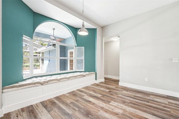 Empty room, Interior, Pendant Lights, Wood Texture Flooring