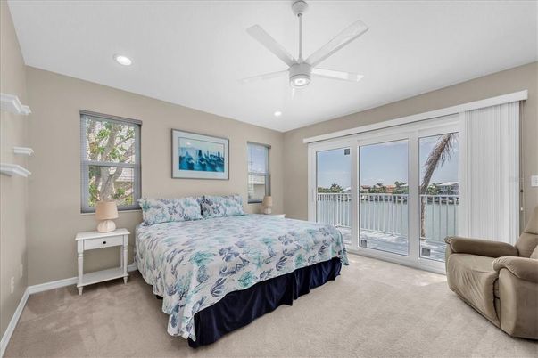 Bedroom, Interior, Recessed Lighting, Water