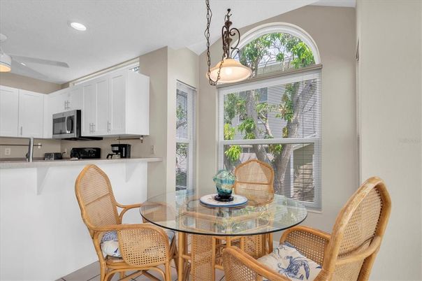 Dining room, Interior, Kitchen, Pendant Lights, Recessed Lighting