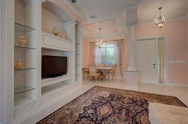 Chandelier, Dining room, Interior