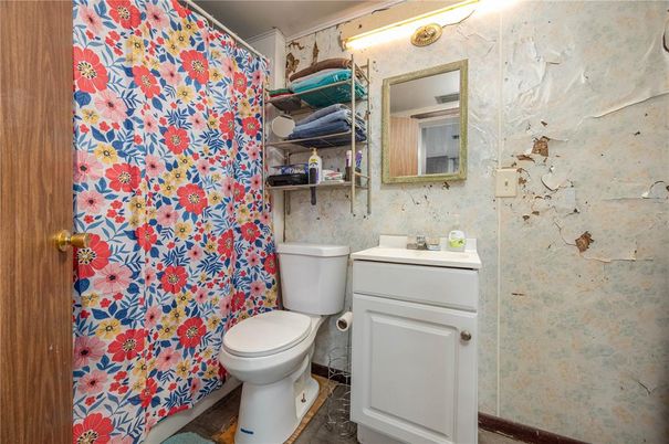 Bathroom, Interior