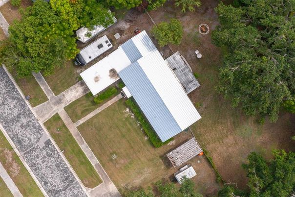 Exterior, Drone