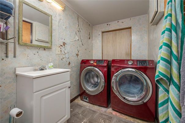 Interior, Washer