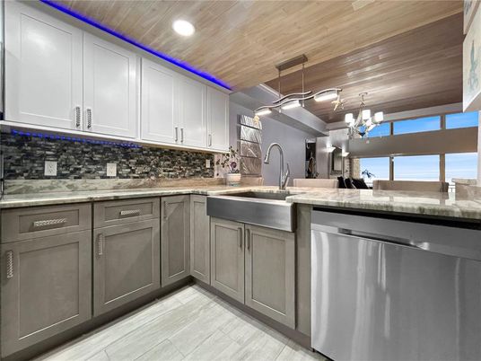 Chandelier, Interior, Kitchen, Pendant Lights, Recessed Lighting, Wooden Ceilings, Wood Texture Flooring