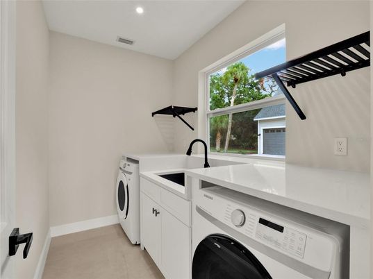 Interior, Recessed Lighting, Washer