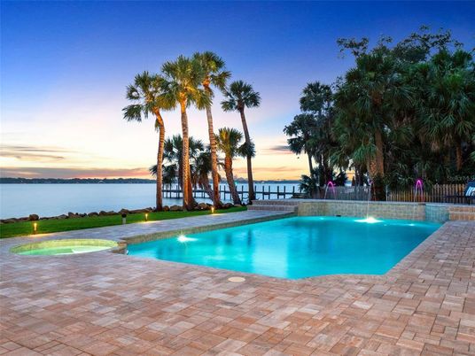 Exterior, Pool, Water