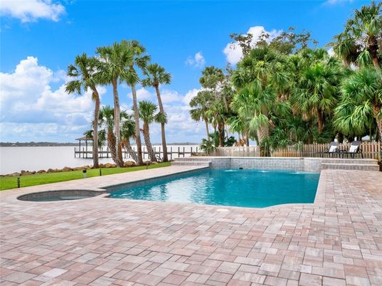 Exterior, Pool, Water