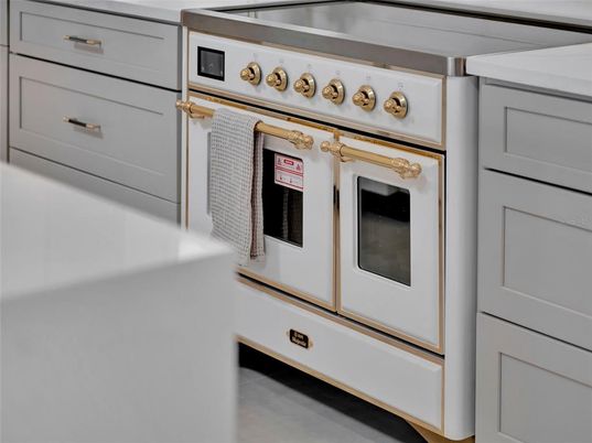 Interior, Kitchen, Stainless Steel Appliances