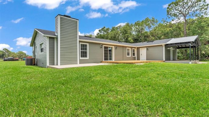 Backyard, Exterior