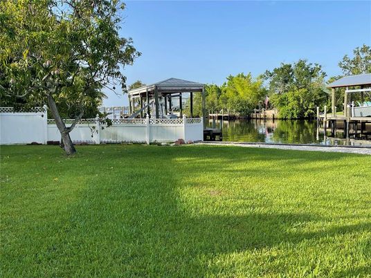 Backyard, Exterior, Water