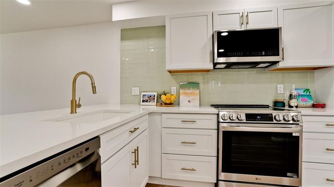 Interior, Kitchen, Stainless Steel Appliances