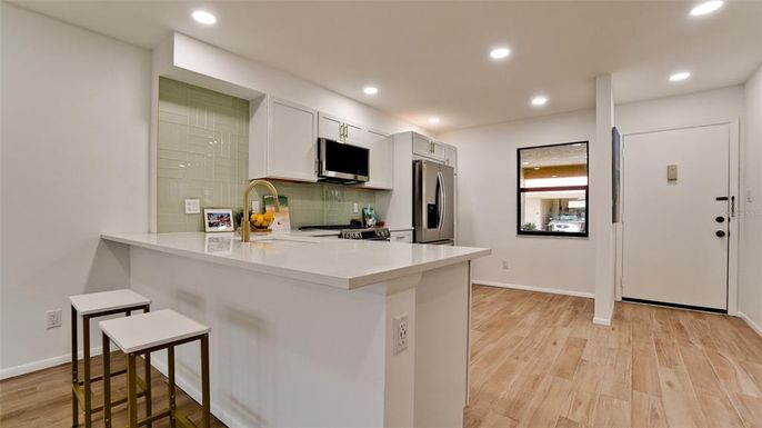 Interior, Kitchen, Recessed Lighting, Wood Texture Flooring