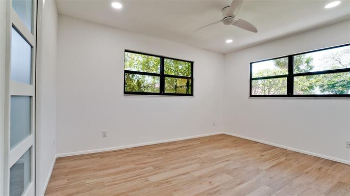 Empty room, Interior, Recessed Lighting, Wood Texture Flooring