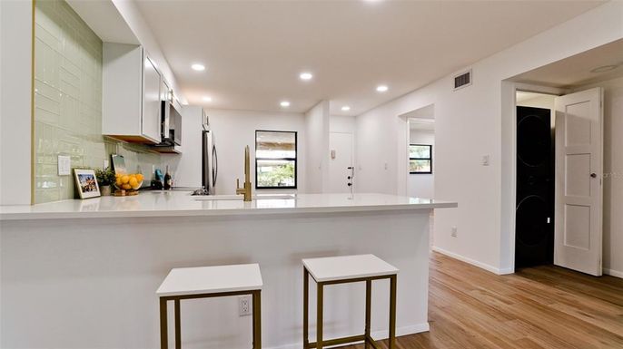 Interior, Kitchen, Recessed Lighting, Wood Texture Flooring
