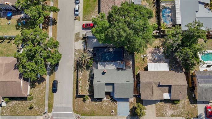 Exterior, Drone