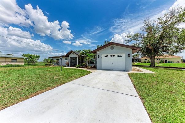 Backyard, Detached Garage, Exterior