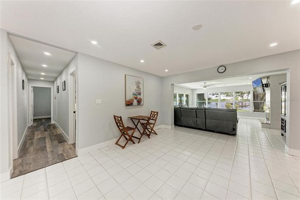 Interior, Recessed Lighting, Wood Texture Flooring