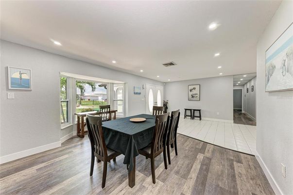Dining room, Interior, Recessed Lighting, Wood Texture Flooring