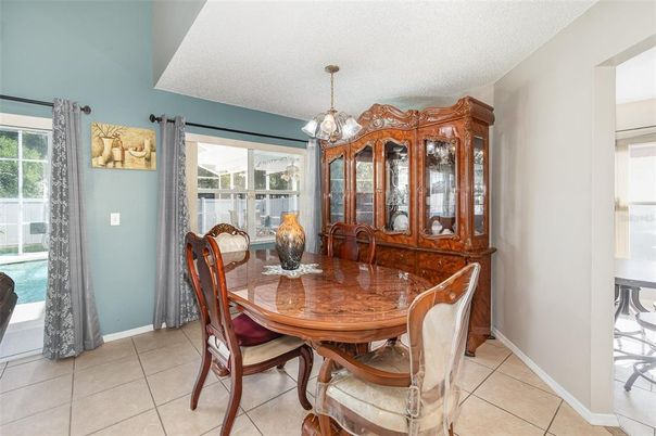 Chandelier, Dining room, Interior