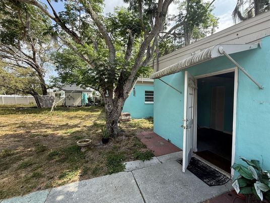 Backyard, Exterior