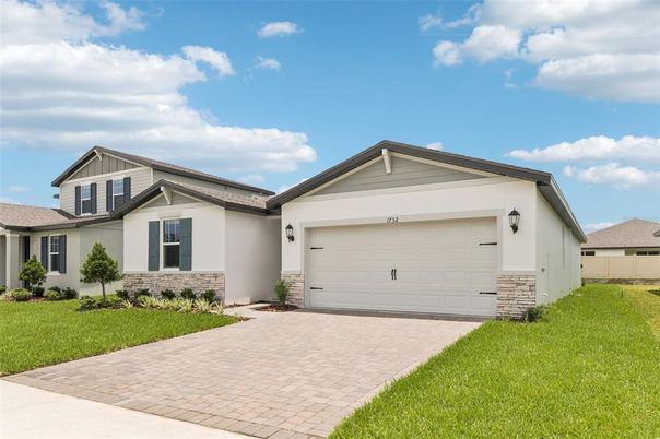 Attached, Exterior, Facade, Ranch