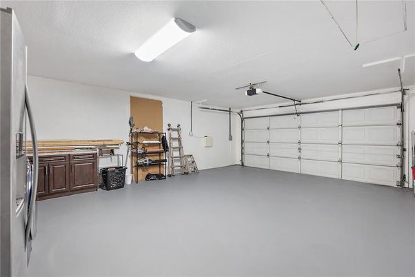 Garage, Interior