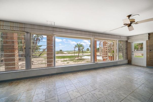 Empty room, Interior, Marble, Sun Room
