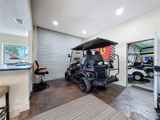 Fitness Equipment, Interior, Recessed Lighting