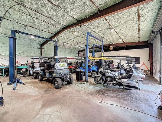 Garage, Interior