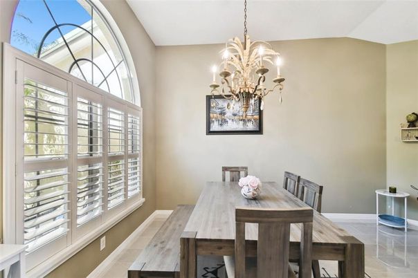 Chandelier, Dining room, Interior