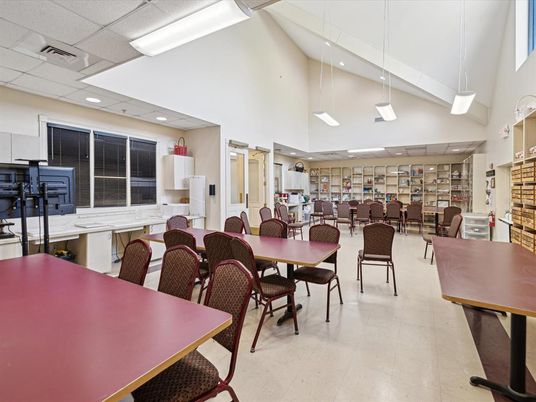 Dining room, Interior, Pendant Lights, Recessed Lighting