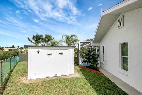 Backyard, Exterior