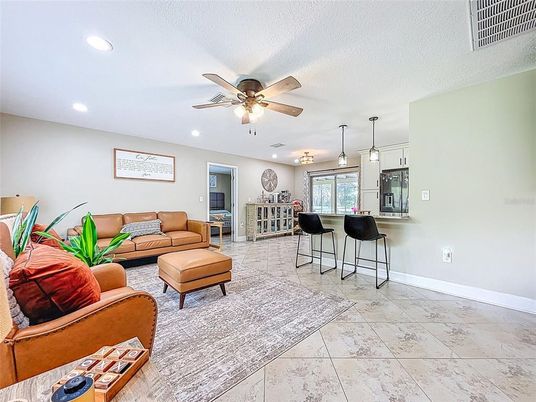 Interior, Kitchen, Living room, Pendant Lights, Recessed Lighting